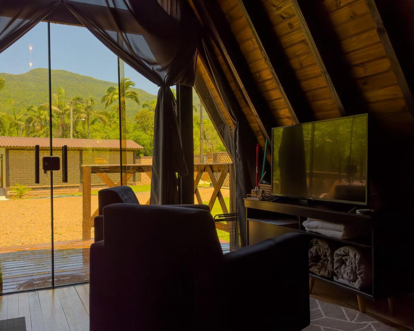 Cabana 02-05